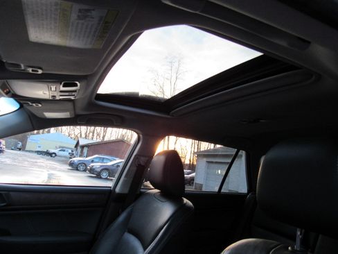 Used 2019 Subaru Outback 2.5i Limited image 18