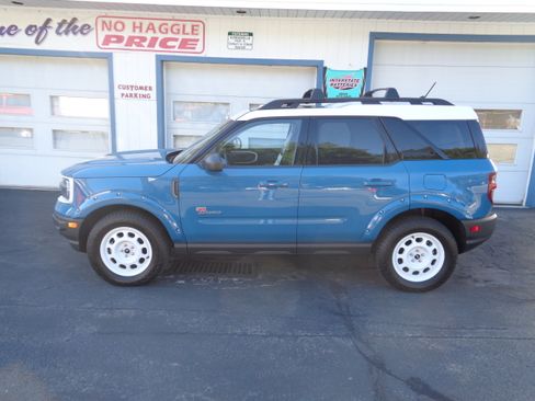 Used 2023 Ford Bronco Sport Heritage Limited image 3