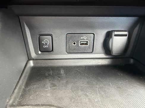 Used 2024 Nissan Sentra S FWD image 9