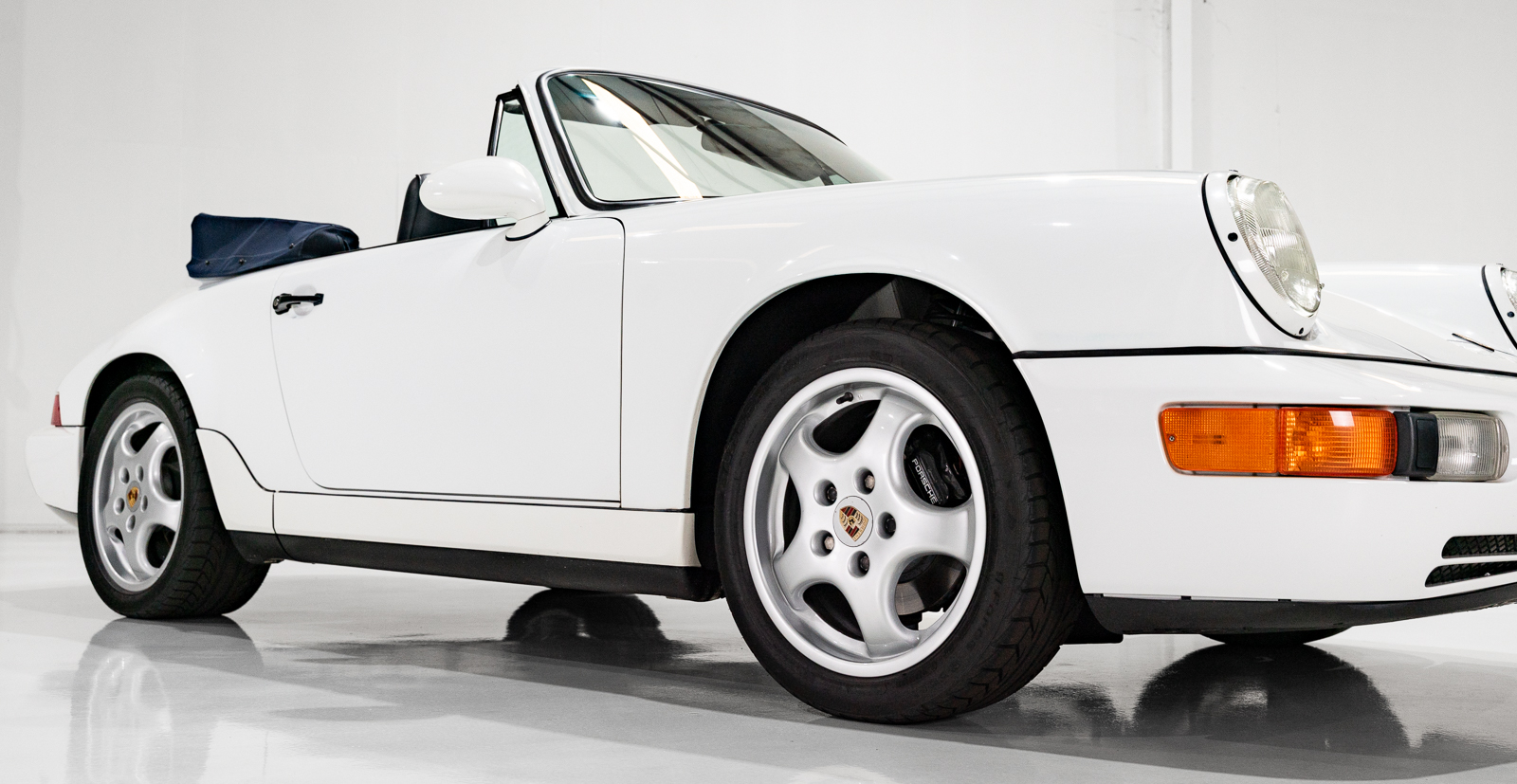 Used 1993 Porsche 911 Carrera Cabriolet RWD image 33