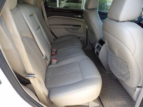 Used 2012 Cadillac SRX Luxury image 18