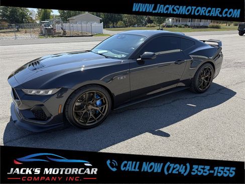 Used 2024 Ford Mustang GT Premium image 2