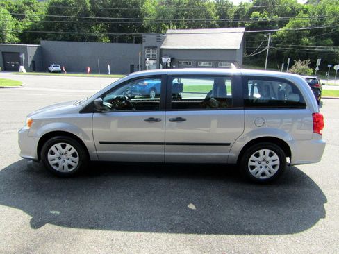 Used 2014 Dodge Grand Caravan American Value Package FWD image 5