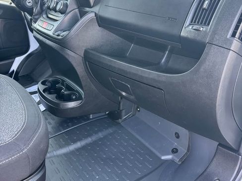 Used 2021 RAM ProMaster 2500 image 13