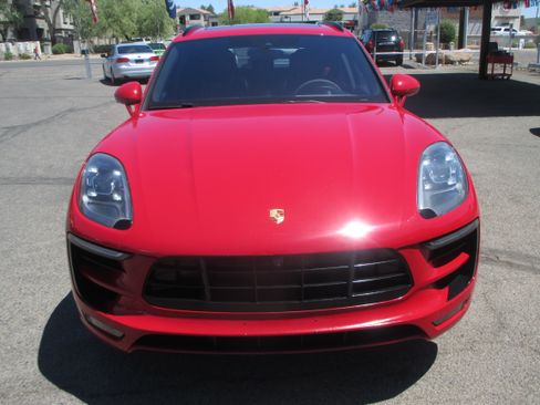 Used 2017 Porsche Macan GTS Sport Utility 4D AWD/4WD image 19