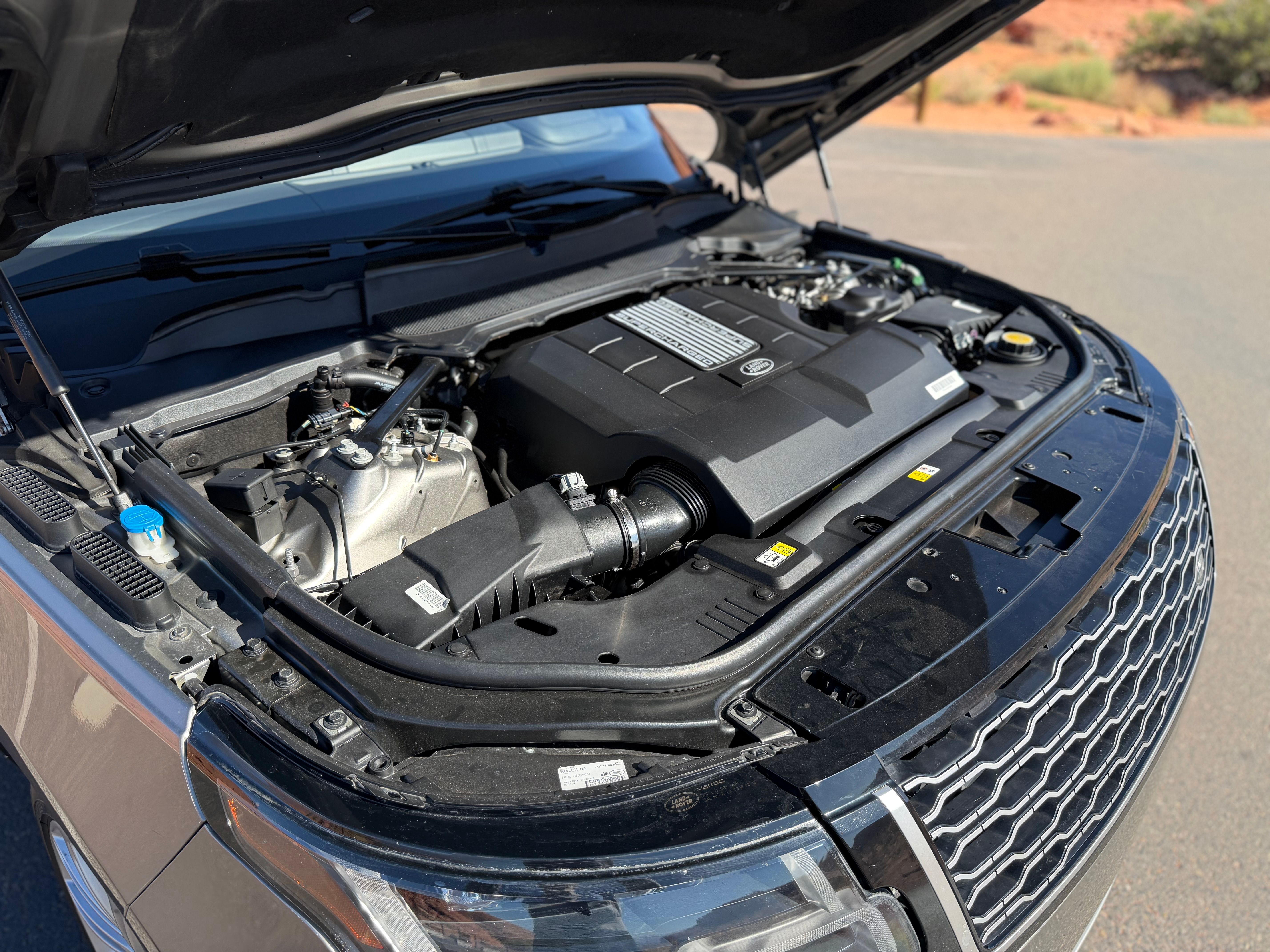 Used 2019 Land Rover Range Rover Supercharged AWD/4WD image 9