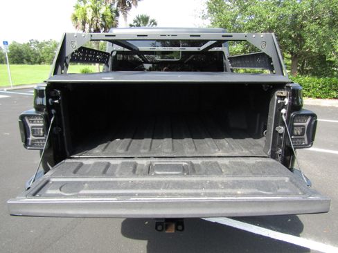 Used 2021 Jeep Gladiator Sport image 5