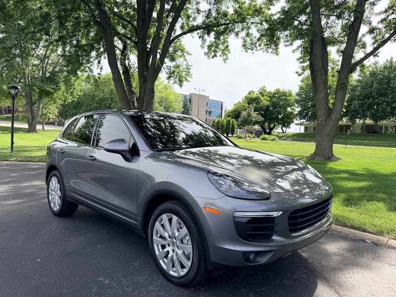 Used 2016 Porsche Cayenne S AWD/4WD image 10