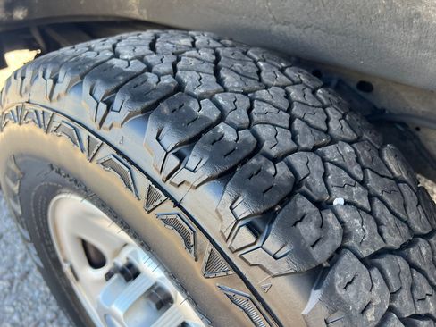 Used 2018 Chevrolet Express 3500 image 21