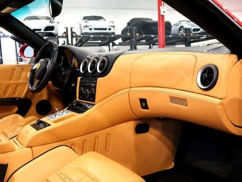 Used 2005 Ferrari 575M Maranello Superamerica RWD image 34