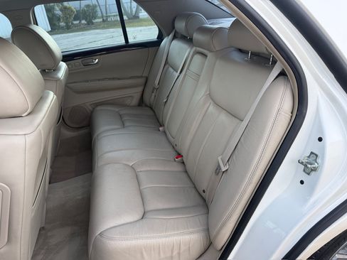 Used 2009 Cadillac DTS Luxury image 15