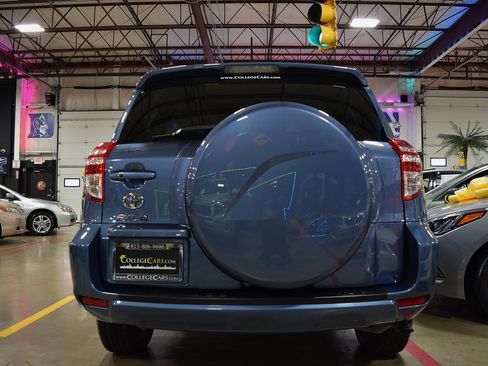Used 2012 Toyota RAV4 Limited image 9
