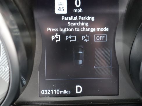 Used 2019 Jaguar E-PACE SE image 31