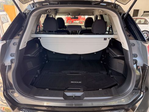 Used 2016 Nissan Rogue AWD image 17