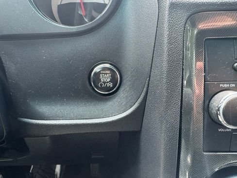 Used 2014 Dodge Challenger SXT RWD image 20