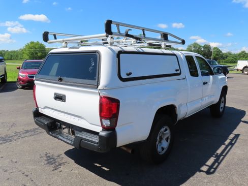 Used 2019 Toyota Tacoma 2WD Access Cab image 5