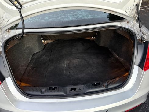 Used 2016 Ford Taurus image 42