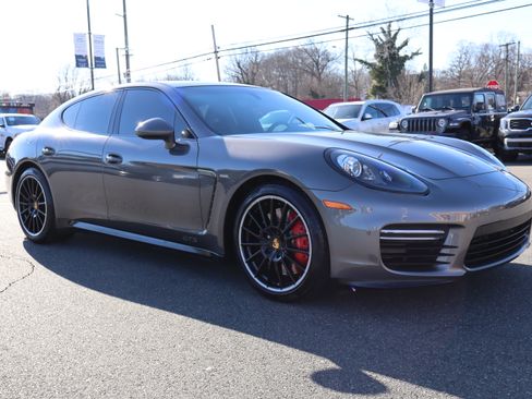 Used 2016 Porsche Panamera GTS image 10