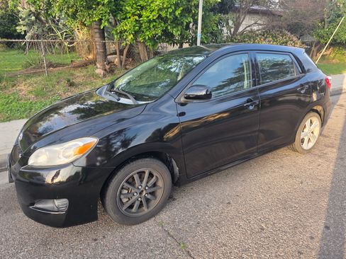Used 2010 Toyota Matrix S image 6