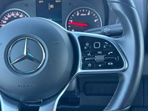 Used 2023 Mercedes-Benz Sprinter 2500 image 21
