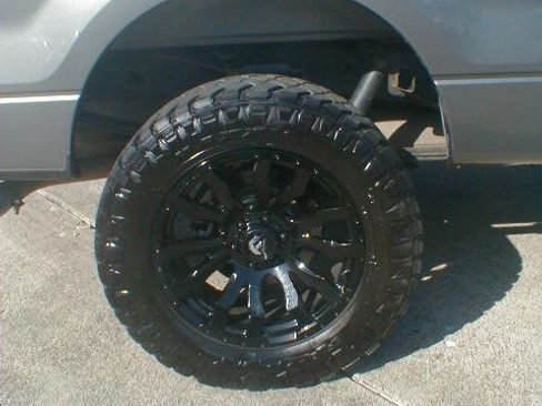 Used 2014 Ford F150 XLT image 9