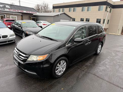 Used 2016 Honda Odyssey SE image 2
