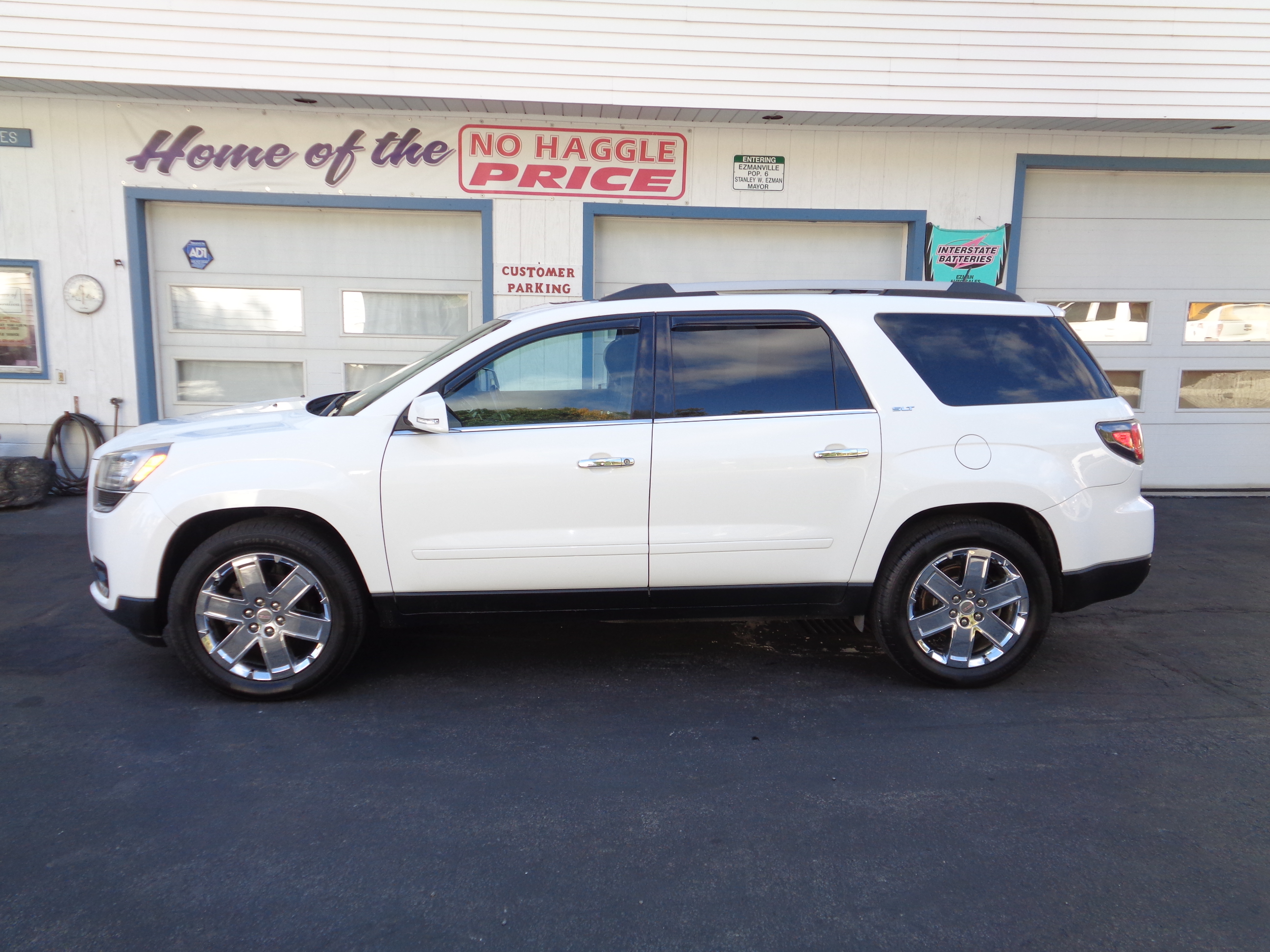 Used 2017 GMC Acadia Limited AWD SLT image 3