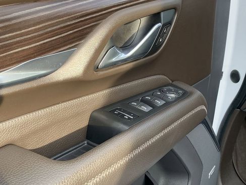 Used 2021 GMC Yukon Denali image 17