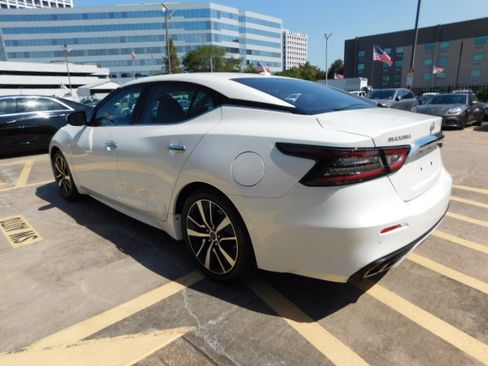 Used 2023 Nissan Maxima SV FWD image 5