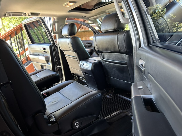 Used 2018 Toyota Sequoia 4WD SR5 image 13