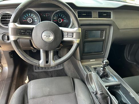 Used 2014 Ford Mustang RWD image 15