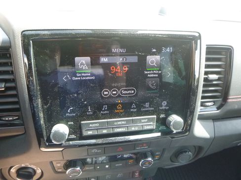 Used 2024 Nissan Frontier 4x4 Crew Cab image 29