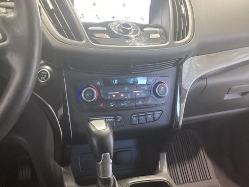 Used 2018 Ford Escape Titanium image 13