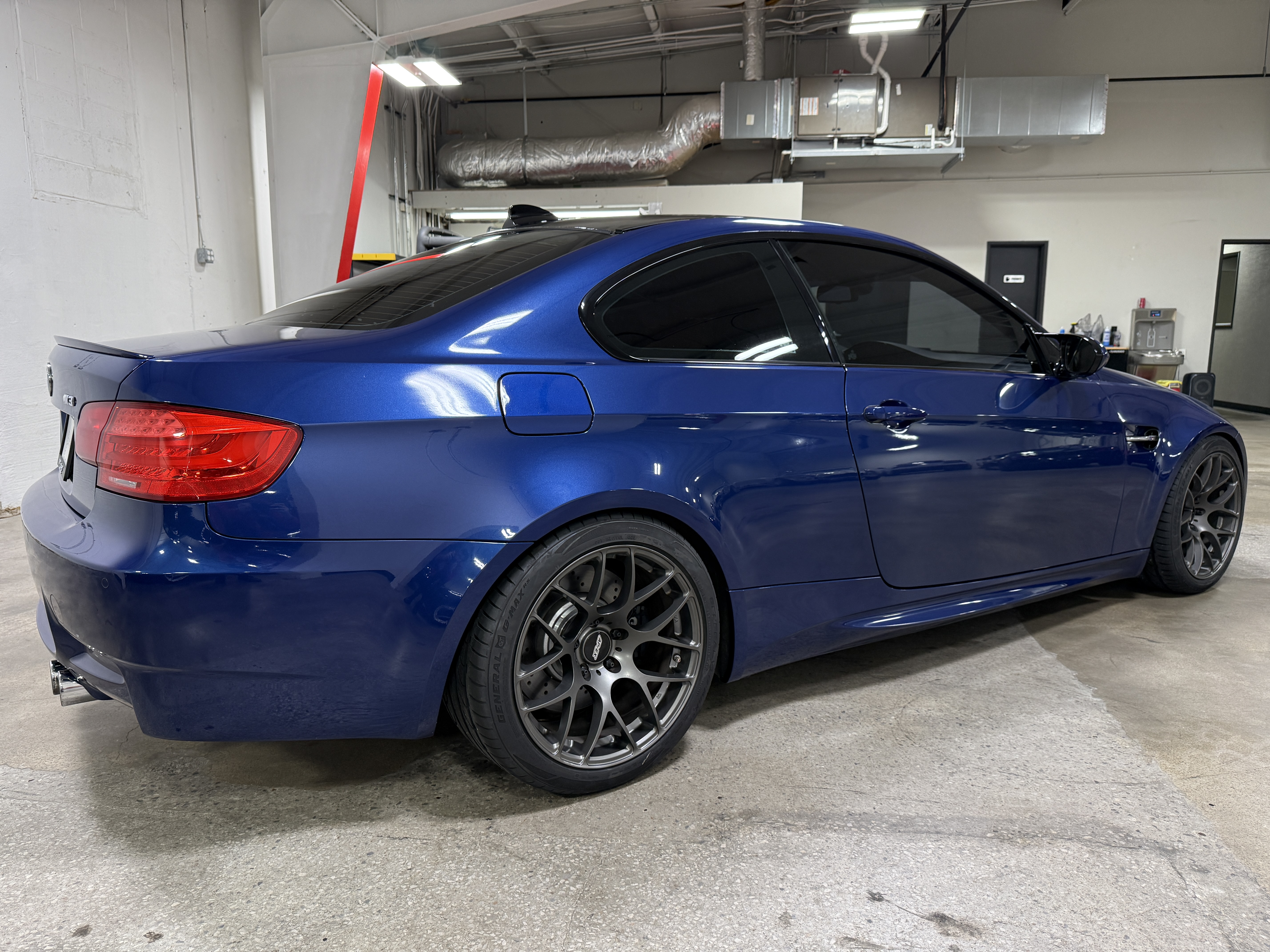 Used 2011 BMW M3 Coupe RWD image 4