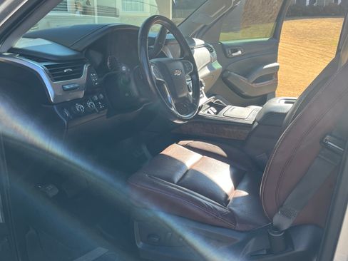 Used 2019 Chevrolet Tahoe Premier image 5
