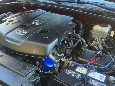 Used 2005 Toyota 4Runner Sport image 30