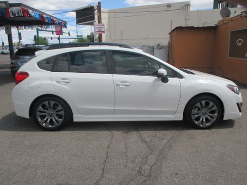 Used 2016 Subaru Impreza 2.0i Premium image 1