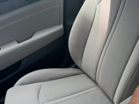 Used 2015 Hyundai Sonata SE FWD image 12