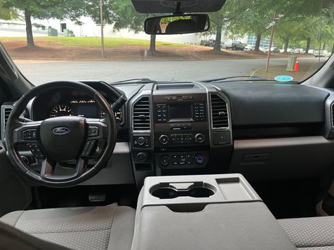 Used 2017 Ford F150 FX4 image 14