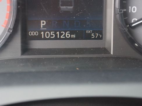 Used 2015 Toyota Tundra SR image 26