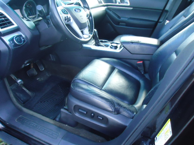 Used 2013 Ford Explorer 4WD XLT image 14
