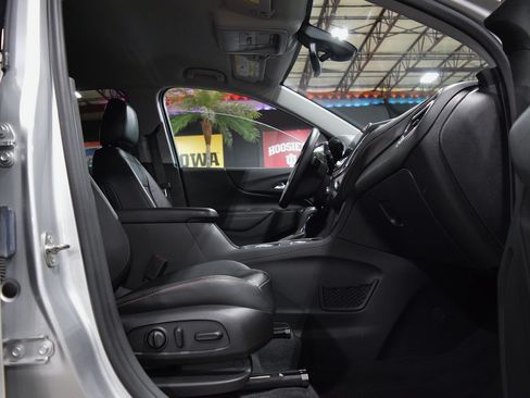 Used 2018 Chevrolet Equinox Premier image 21