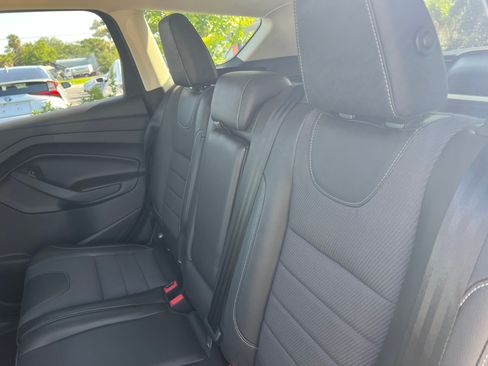 Used 2013 Ford Escape FWD Titanium image 11