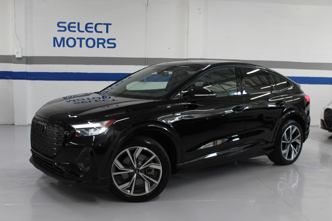 Used 2024 Audi Q4 e-tron quattro Premium Plus Sportback AWD/4WD image 1