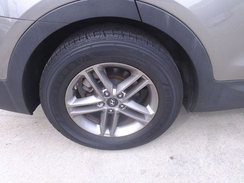 Used 2018 Hyundai Santa Fe Sport image 35