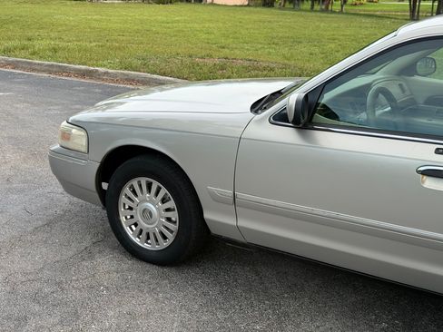 Used 2007 Mercury Grand Marquis LS RWD image 34
