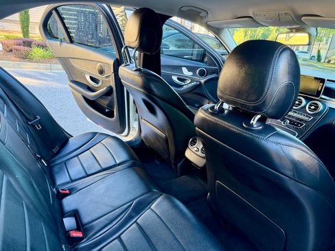 Used 2016 Mercedes-Benz C 300 image 12