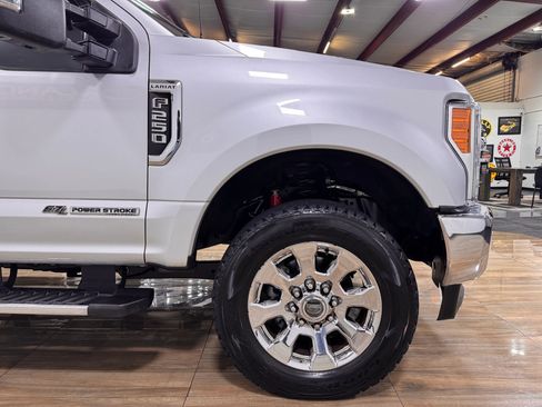 Used 2017 Ford F250 Lariat image 4
