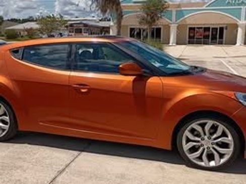 Used 2012 Hyundai Veloster image 7