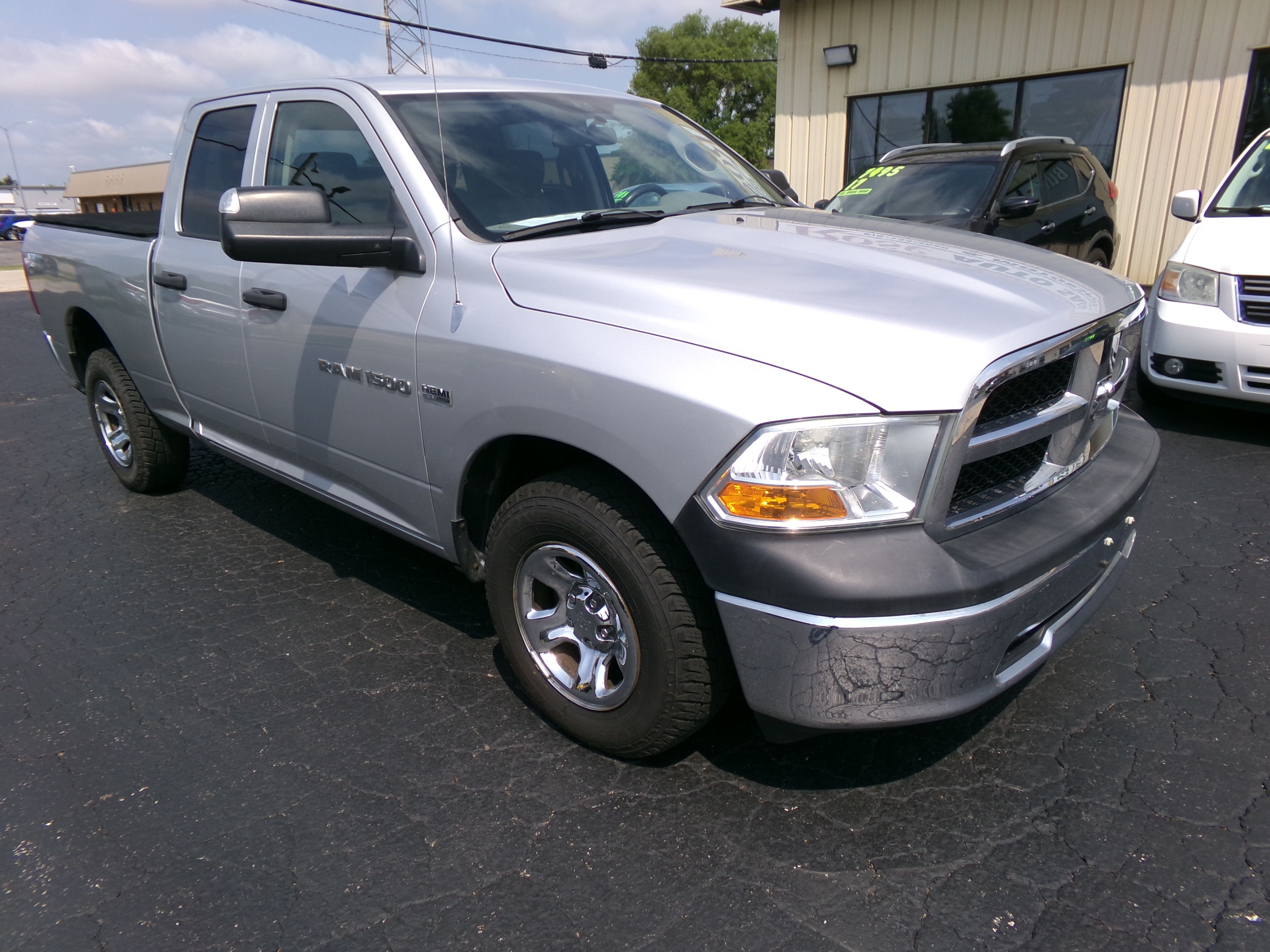 Used 2011 RAM 1500 4x4 Quad Cab image 7